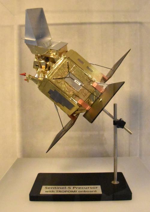 Tropomi model at BIRA-IASB